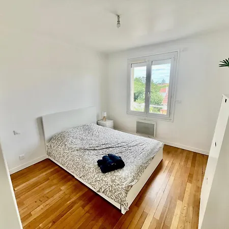 Le Canoe - Disney- Cdg - Paris